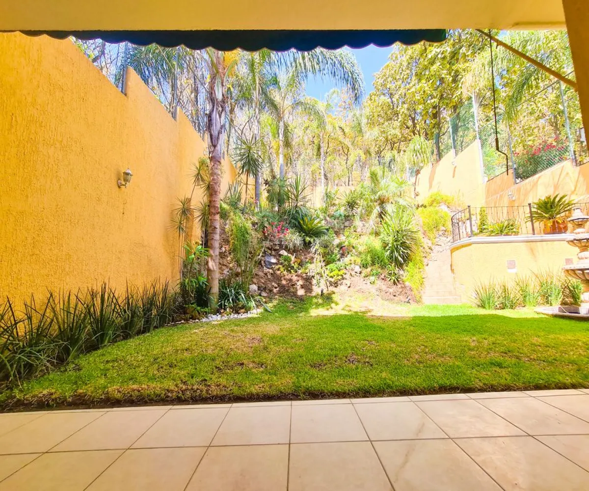 Casa En Venta,Bugambilias,Circuito de las Flores Poniente S/N, Zapopan, Jalisco 45237, 3 Habitaciones,3 Baños,Circuito de las Flores Poniente,1,pFUV04M