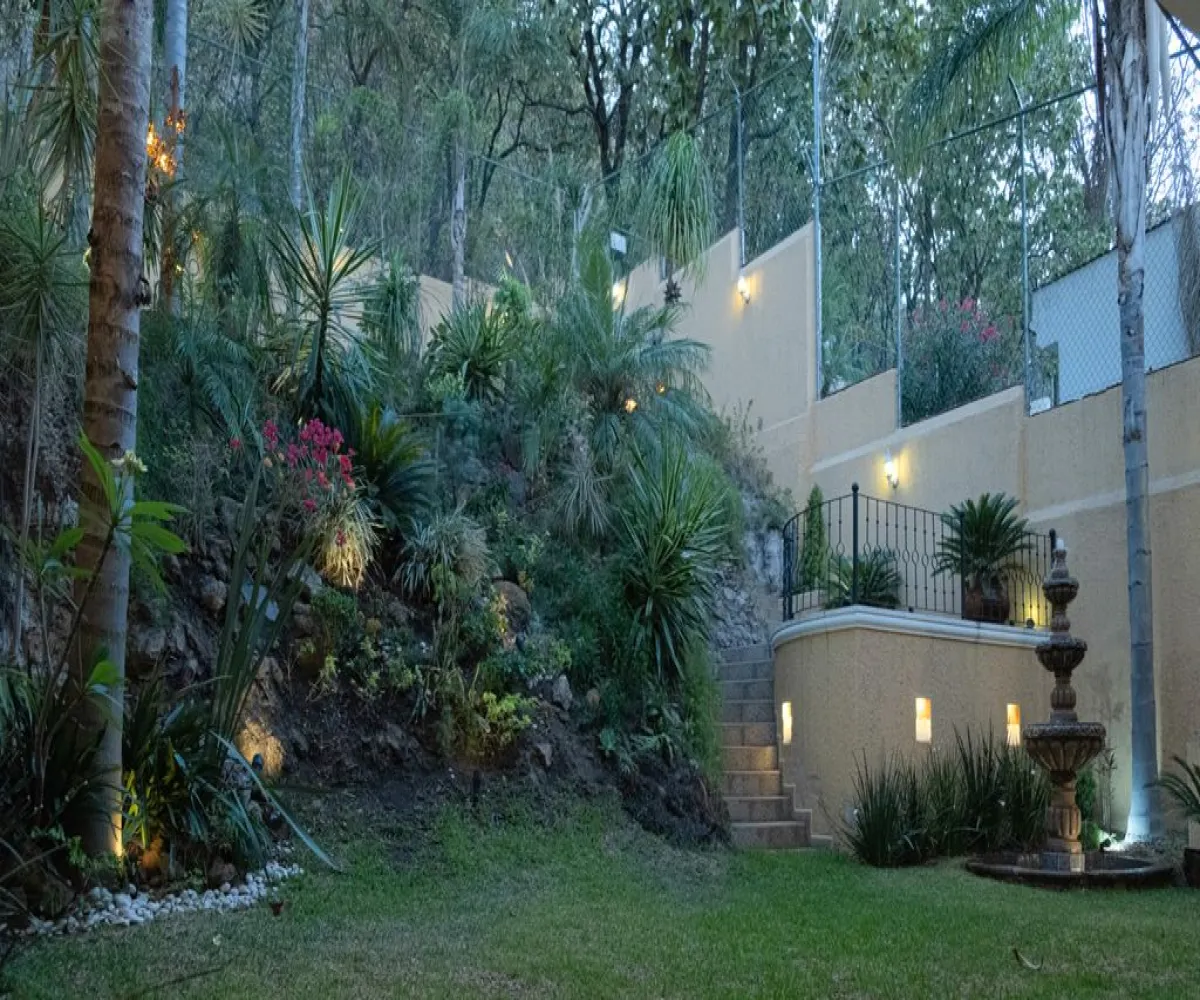 Casa En Venta,Bugambilias,Circuito de las Flores Poniente S/N, Zapopan, Jalisco 45237, 3 Habitaciones,3 Baños,Circuito de las Flores Poniente,1,pFUV04M