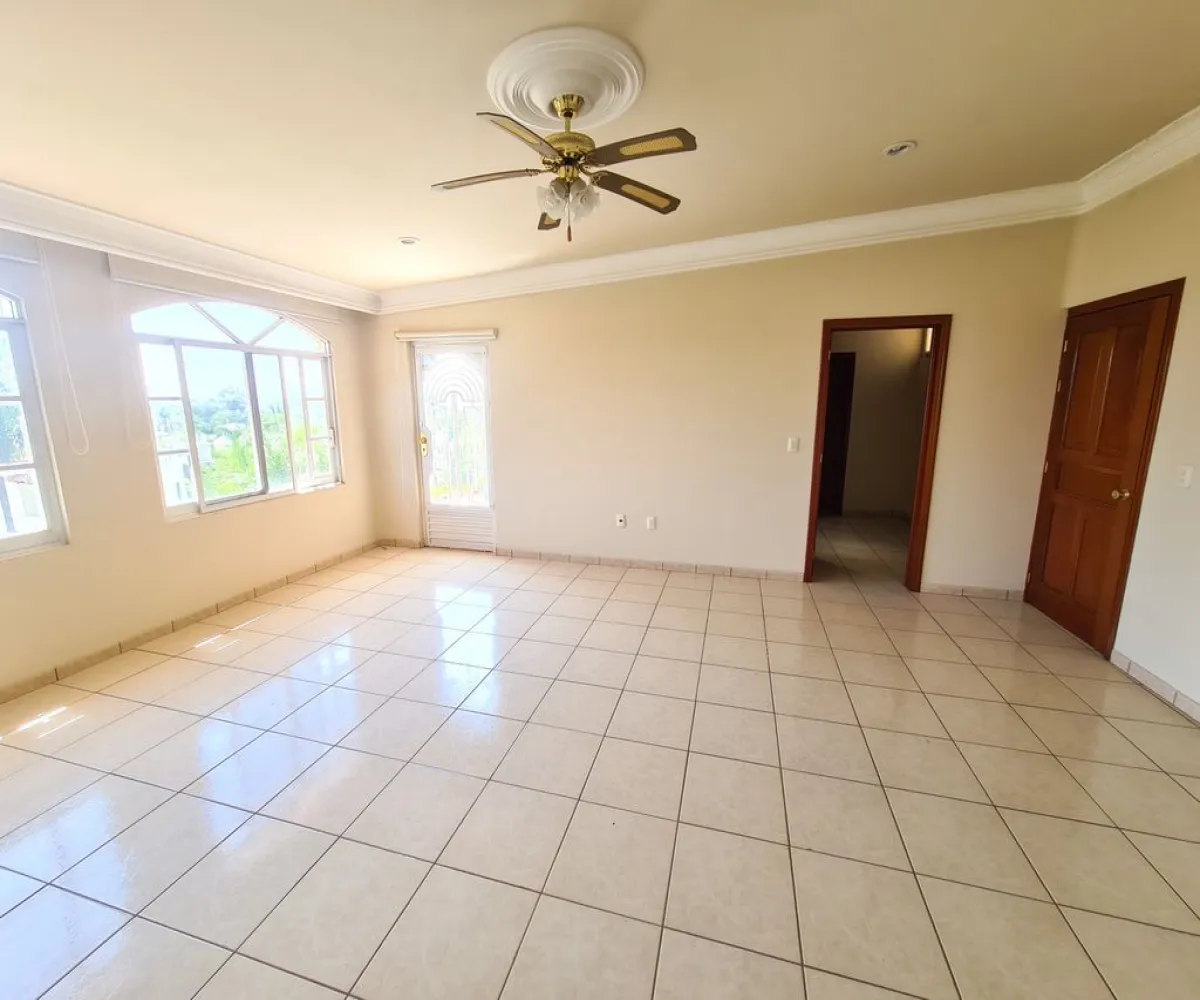Casa En Venta,Bugambilias,Circuito de las Flores Poniente S/N, Zapopan, Jalisco 45237, 3 Habitaciones,3 Baños,Circuito de las Flores Poniente,1,pFUV04M