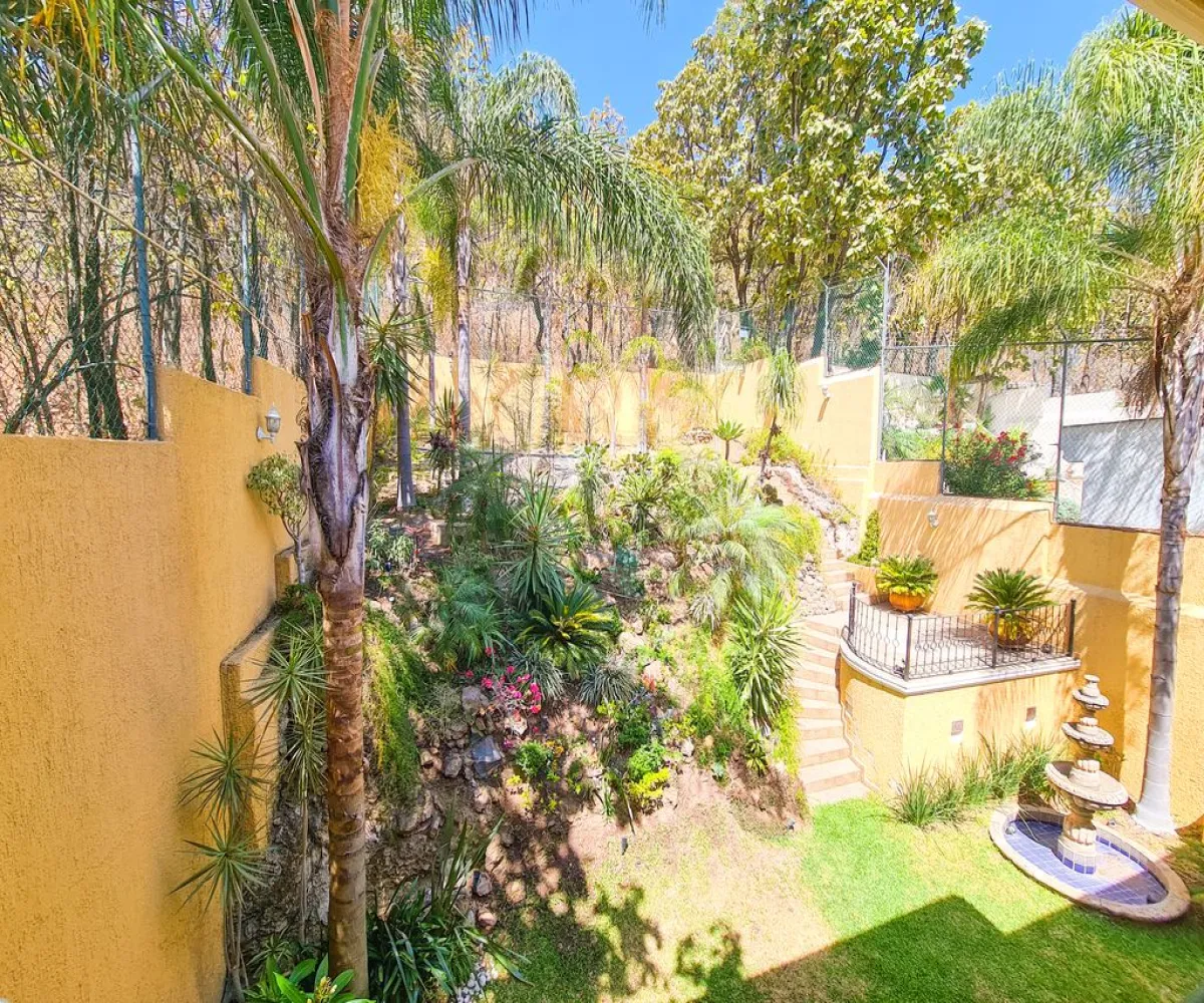 Casa En Venta,Bugambilias,Circuito de las Flores Poniente S/N, Zapopan, Jalisco 45237, 3 Habitaciones,3 Baños,Circuito de las Flores Poniente,1,pFUV04M