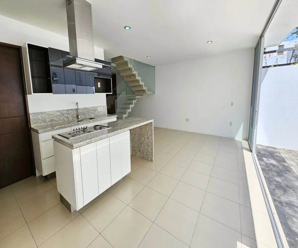 Casa En Venta,Jocotán,Calle Acero 225, Zapopan, Jalisco 45017, 3 Habitaciones,4 Baños,Calle Acero,3,pEqNxd2