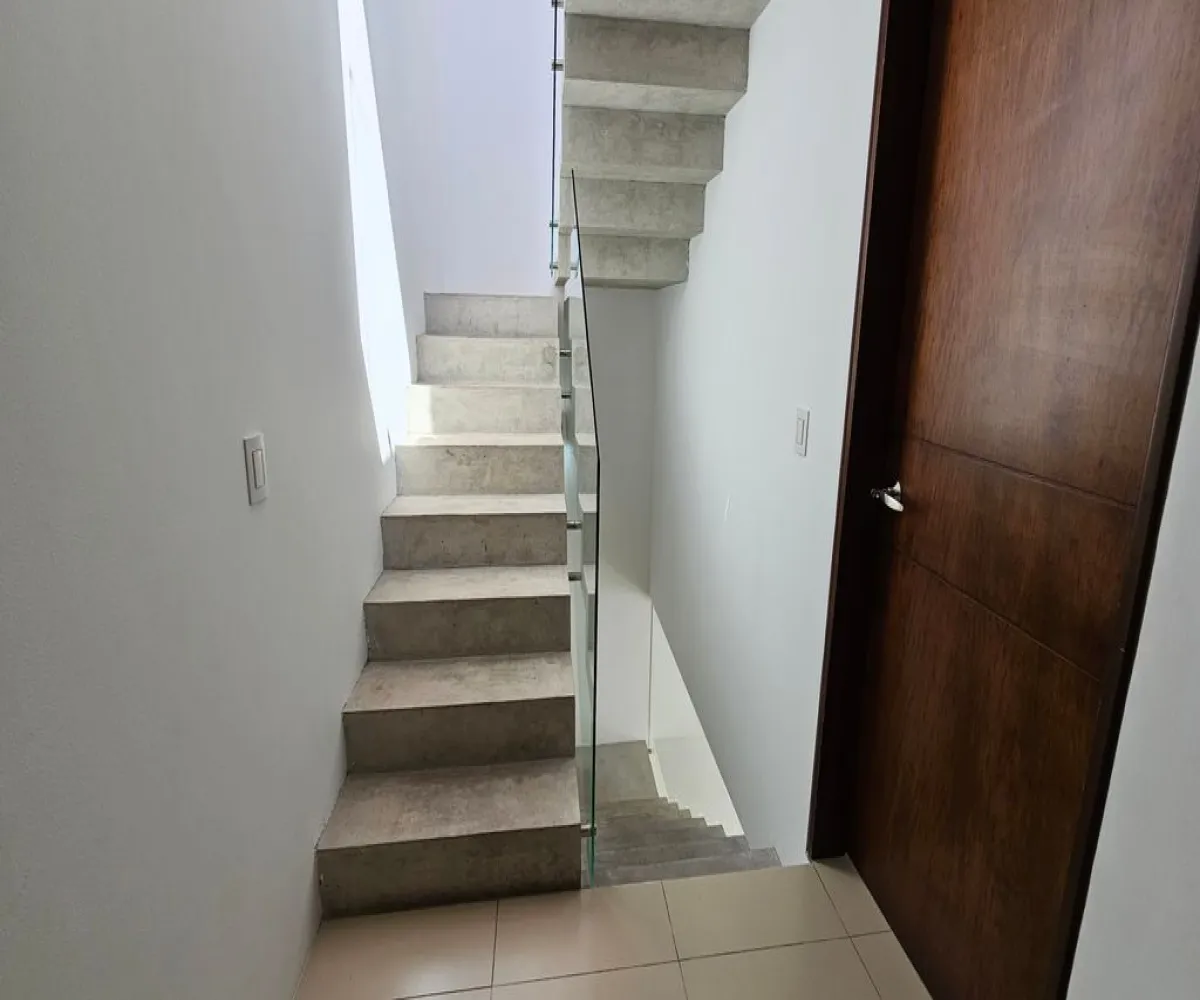 Casa En Venta,Jocotán,Calle Acero 225, Zapopan, Jalisco 45017, 3 Habitaciones,4 Baños,Calle Acero,3,pEqNxd2