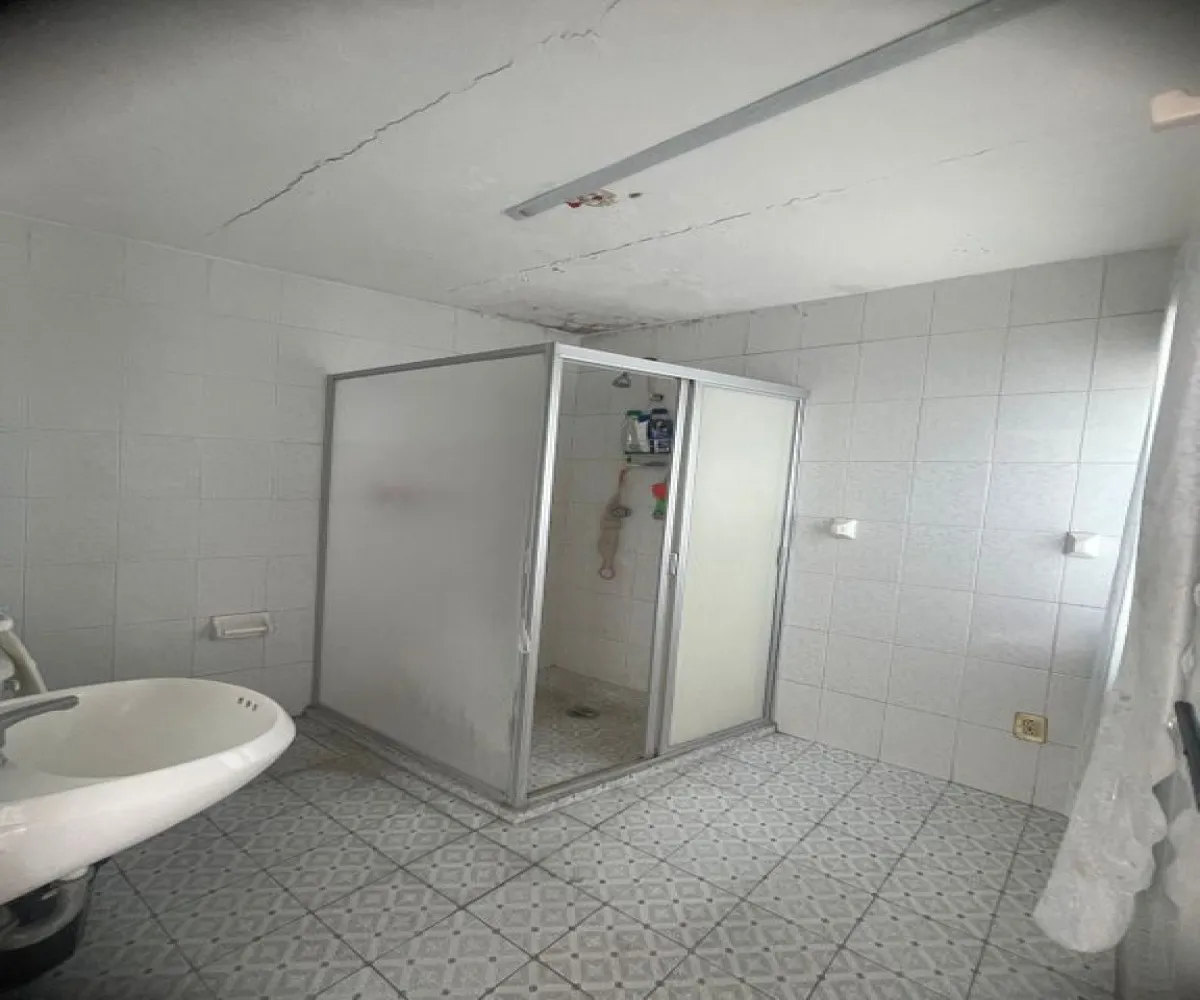 Casa En Venta,Bosques de La Victoria,Calle Fauna 2423, Guadalajara, Jalisco 44530, 10 Habitaciones,7 Baños,Calle Fauna,2,pK60pem