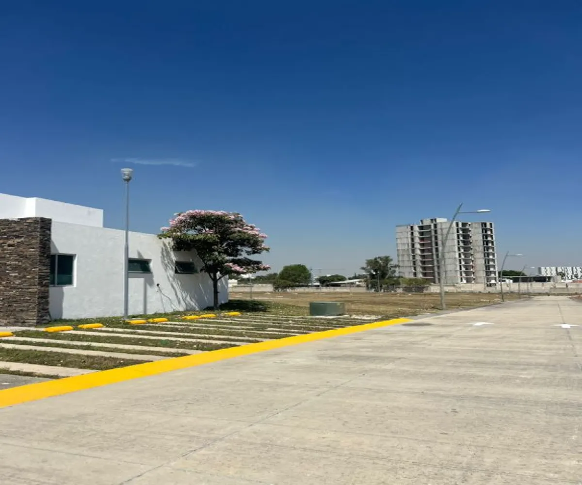 Terreno En Venta,Granja,Avenida de San Juan S/N, Zapopan, Jalisco 45010,Avenida de San Juan,p4Kf3bY