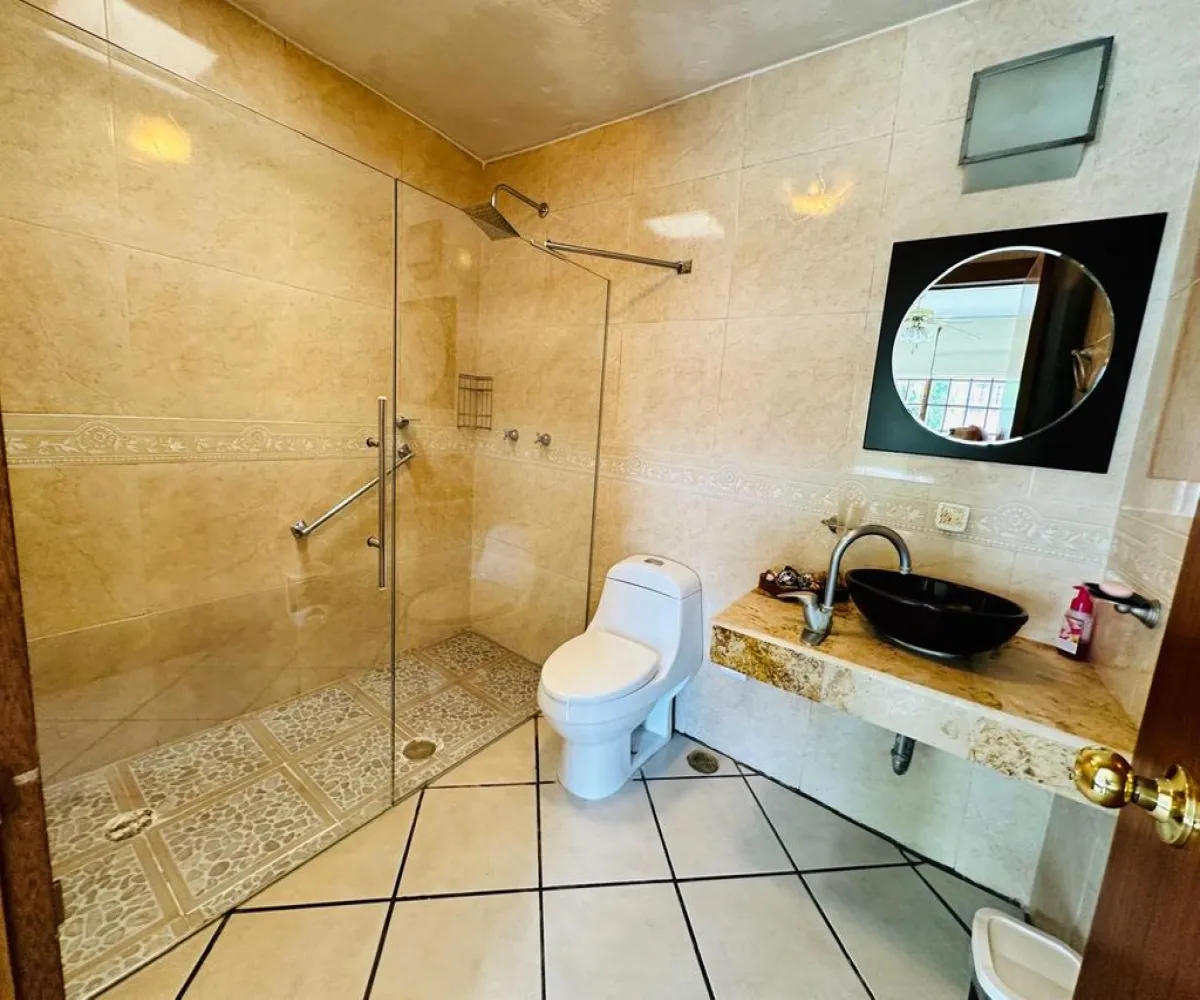 Casa En Venta,Jardines de Guadalupe,Ganaderos S/N, Zapopan, Jalisco 45030, 4 Habitaciones,3 Baños,Ganaderos,2,pc9oUdq