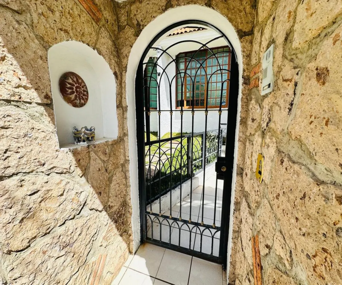 Casa En Venta,Jardines de Guadalupe,Ganaderos S/N, Zapopan, Jalisco 45030, 4 Habitaciones,3 Baños,Ganaderos,2,pc9oUdq