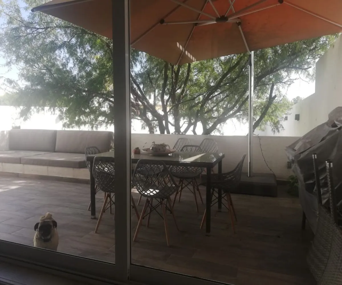 Casa En Renta,real de juriquilla,Privada Cascada de Palmas 1, Querétaro, Querétaro 76230, 3 Habitaciones,3 Baños,Privada Cascada de Palmas,3,pEWIl19