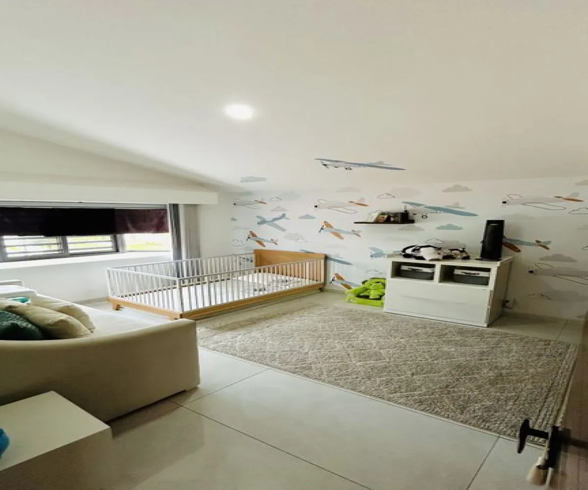 Casa En Venta,Bugambilias,Azaleas 528 M H Int 2, Zapopan, Jalisco 45239, 4 Habitaciones,3 Baños,Azaleas,1,pl5Nzhx