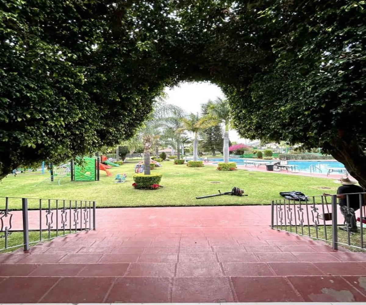 Casa En Venta,Bugambilias,Azaleas 528 M H Int 2, Zapopan, Jalisco 45239, 4 Habitaciones,3 Baños,Azaleas,1,pl5Nzhx