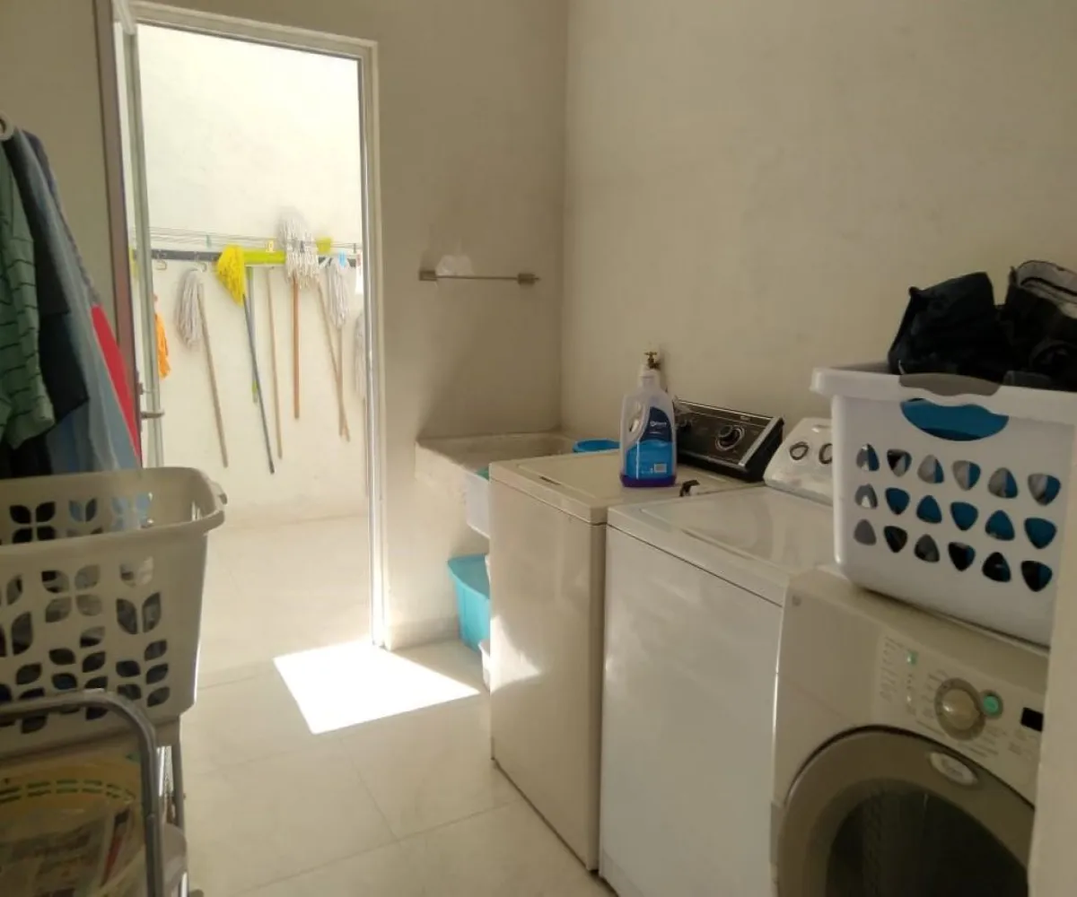 Casa En Venta,La Campana,Paseo del Mesón 7, Querétaro, Querétaro 76100, 4 Habitaciones,4 Baños,Paseo del Mesón,2,pA7v9md