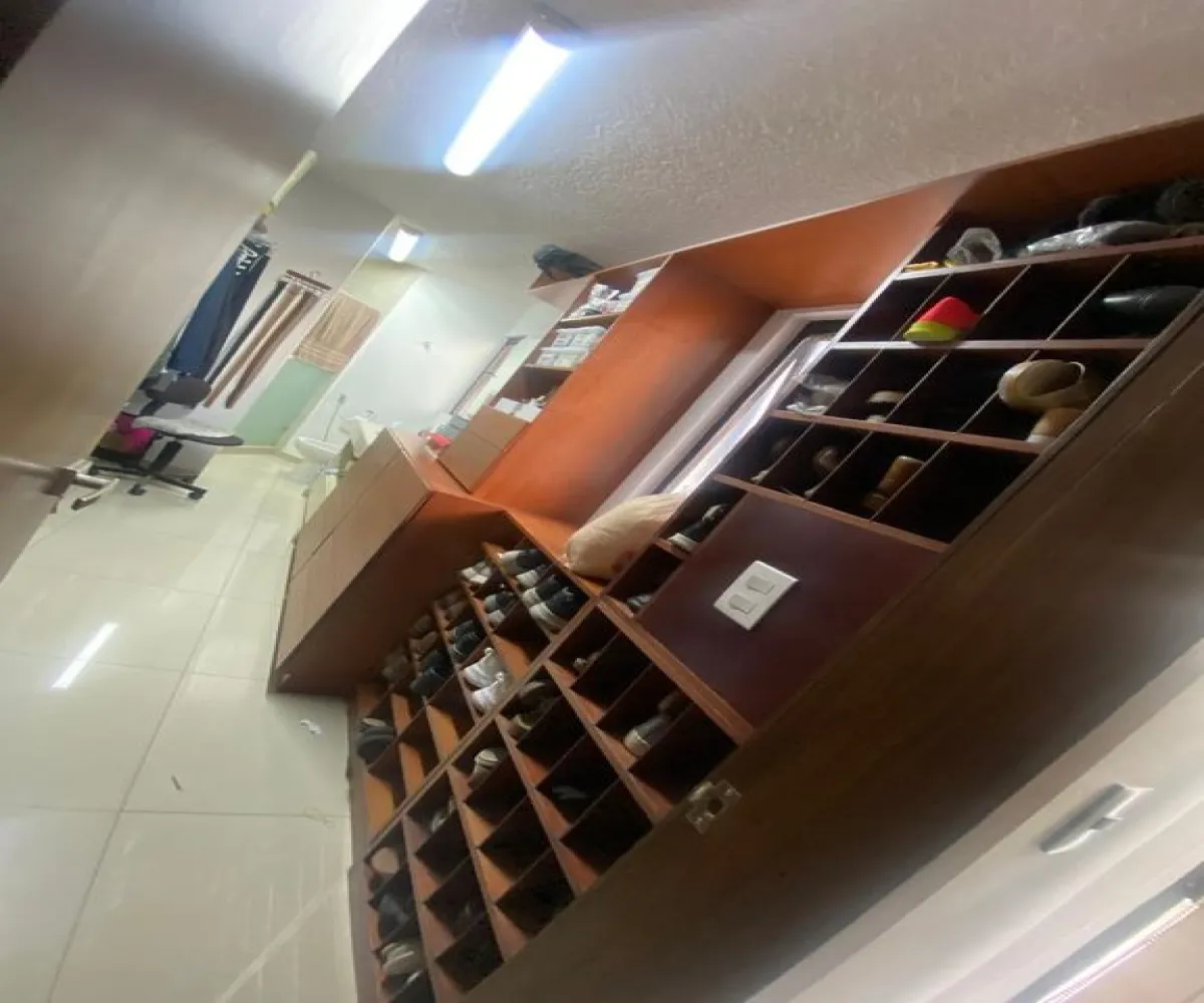 Casa En Venta,Jardines Plaza del Sol,Francisco Seles 1285, Guadalajara, Jalisco 44510, 3 Habitaciones,3 Baños,Francisco Seles,2,pdS5GVV