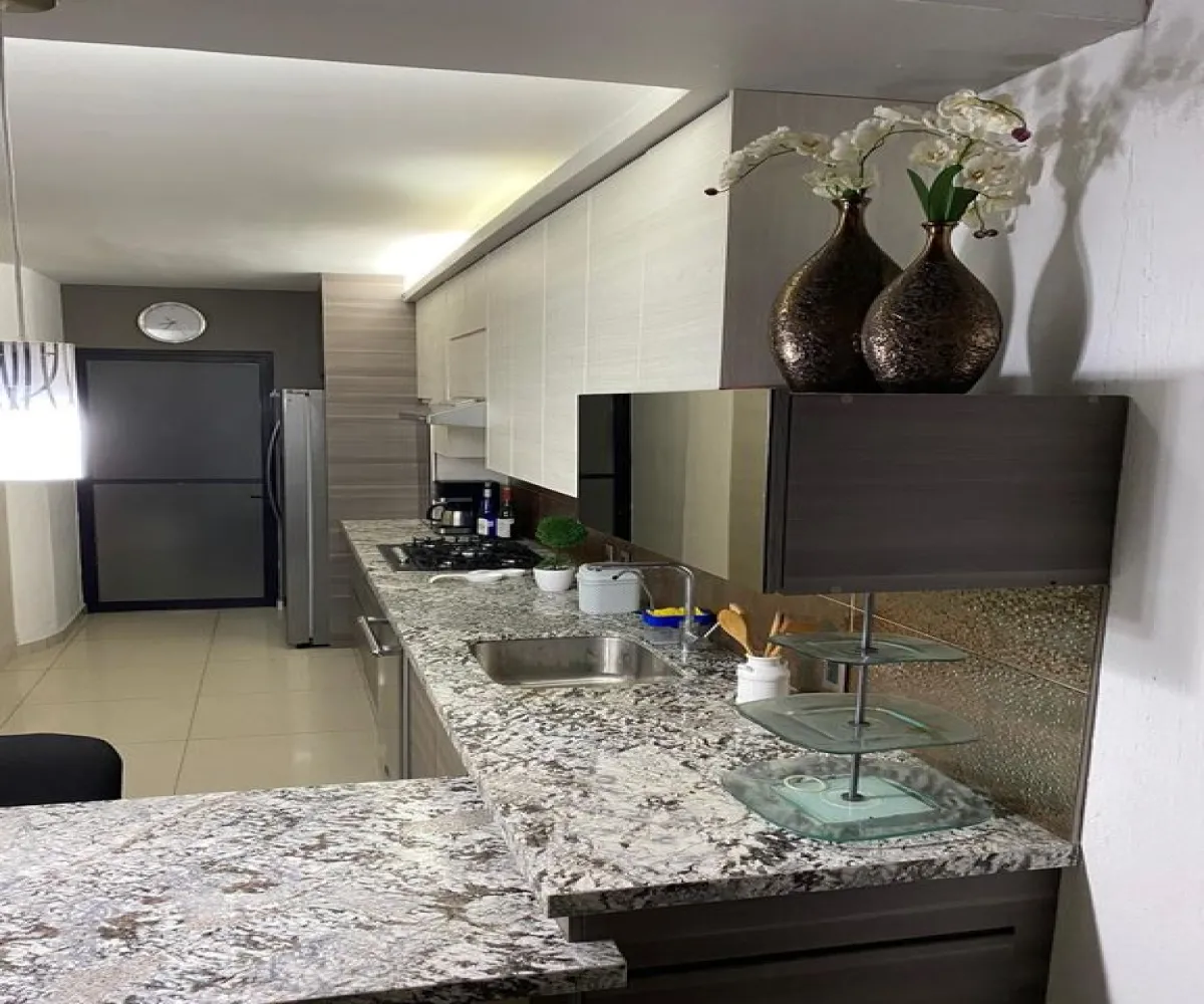 Casa En Venta,Jardines Plaza del Sol,Francisco Seles 1285, Guadalajara, Jalisco 44510, 3 Habitaciones,3 Baños,Francisco Seles,2,pdS5GVV