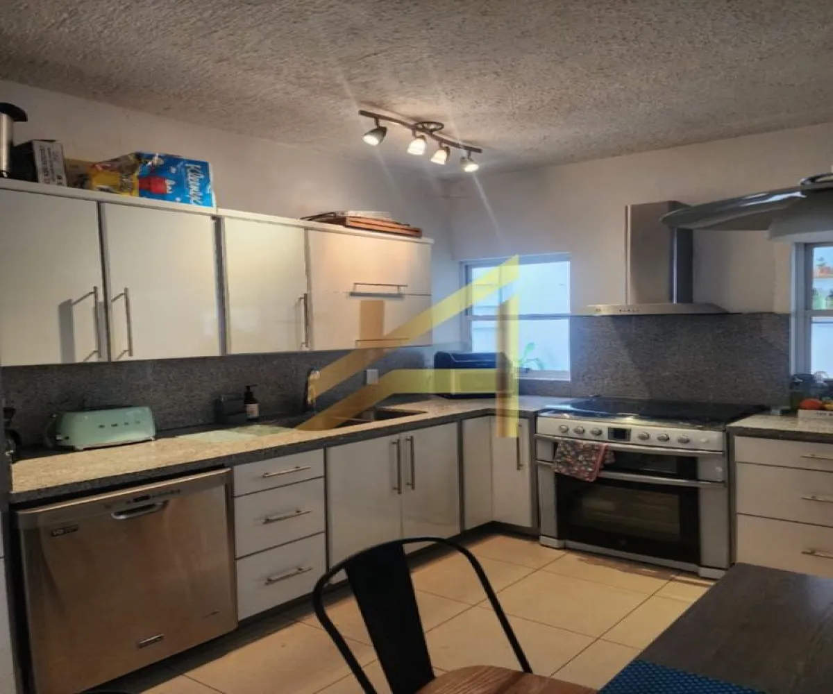 Casa En Venta,La Estancia,Calle Agustin Lara 54, Zapopan, Jalisco 45037, 3 Habitaciones,3 Baños,Calle Agustin Lara,2,pOJjoWV