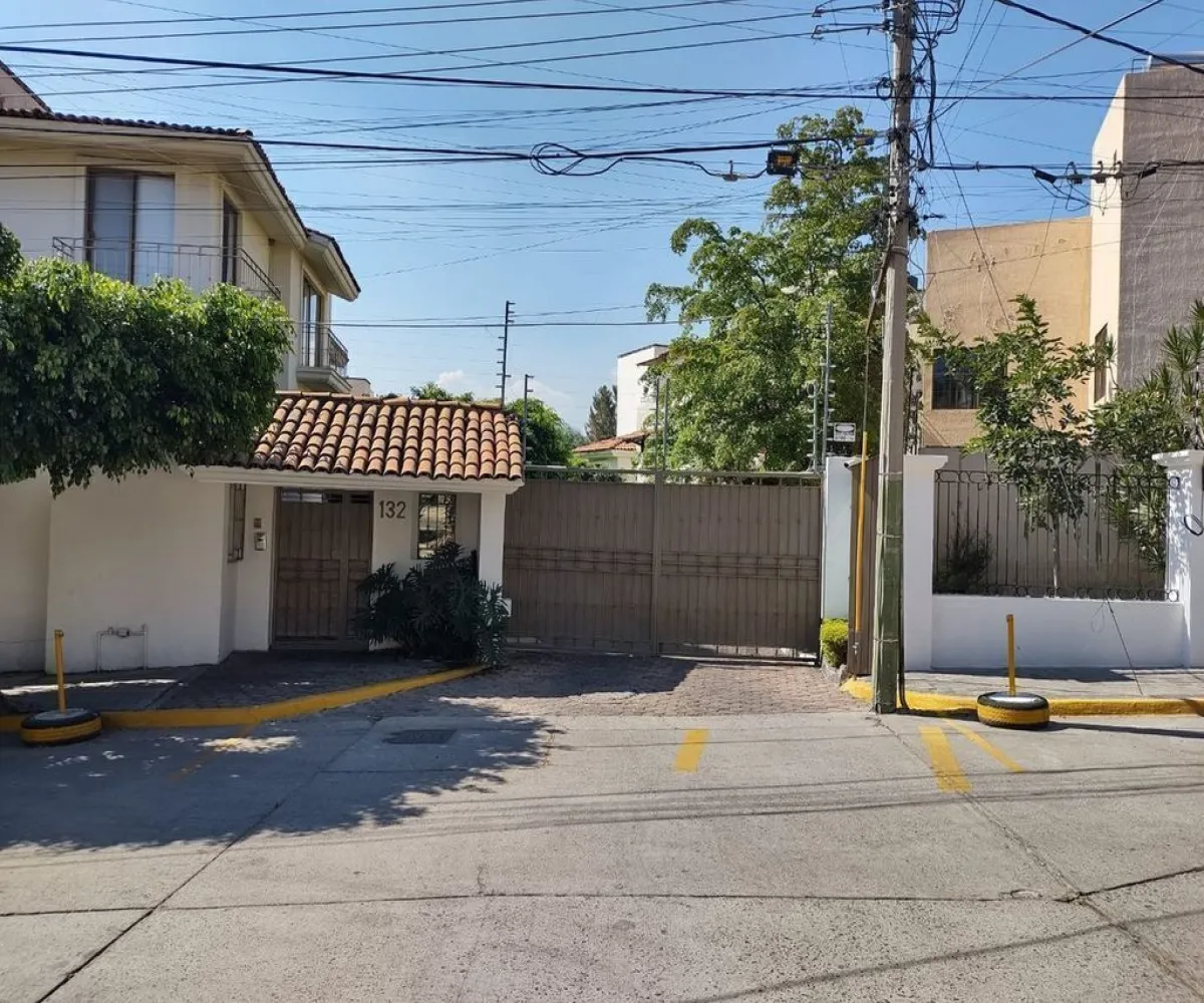Casa En Venta,Altamira,Calle Hacienda Santa Lucía 132, Zapopan, Jalisco 45160, 3 Habitaciones,3 Baños,Calle Hacienda Santa Lucía,3,pVzJ4kv
