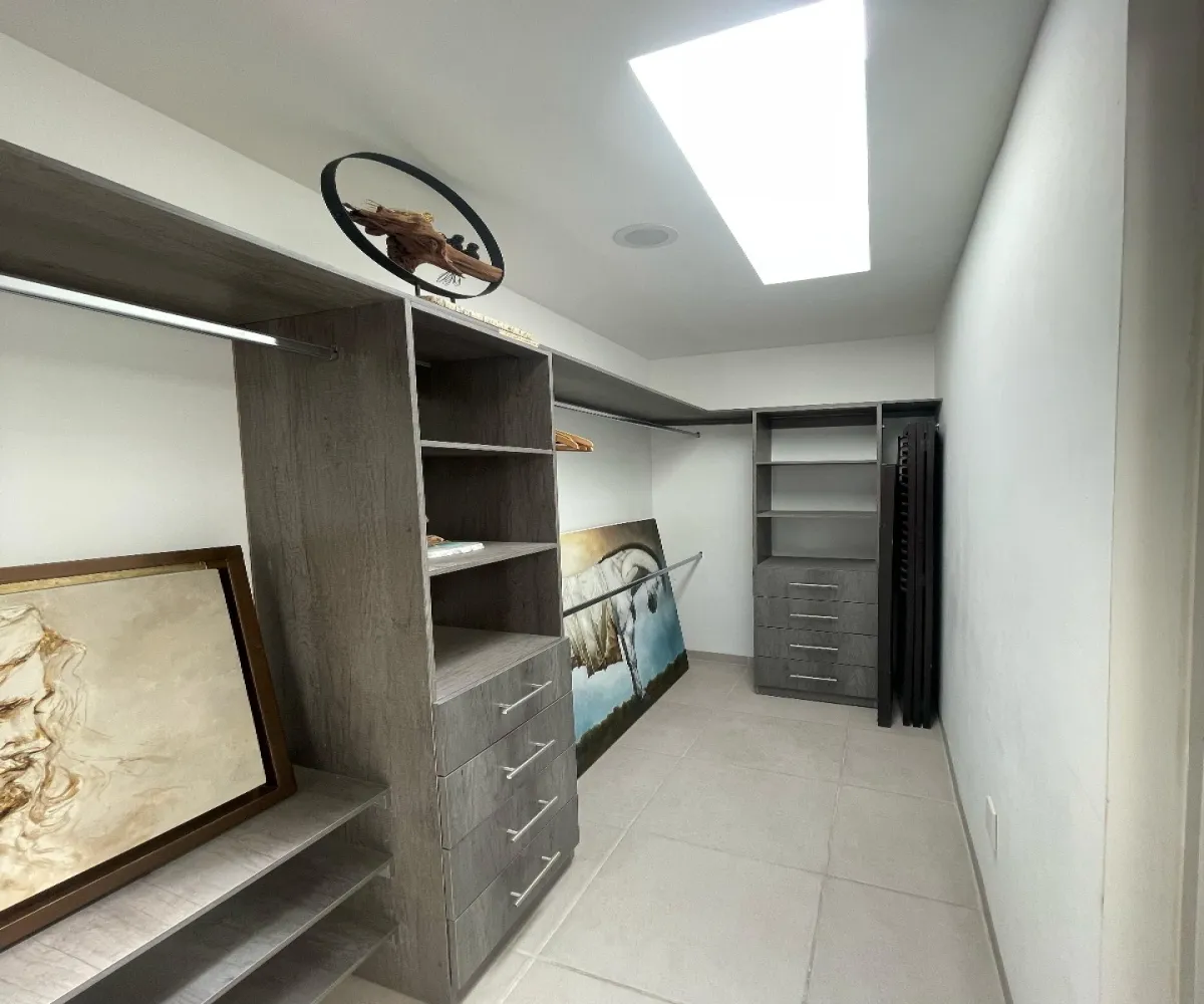 Casa En Venta,San José del Valle,Av. Adolf B. Horn 2992 2613, Tlajomulco de Zúñiga, Jalisco 45654, 3 Habitaciones,3 Baños,Puerta de Piedra Residencial,Av. Adolf B. Horn ,2,723188