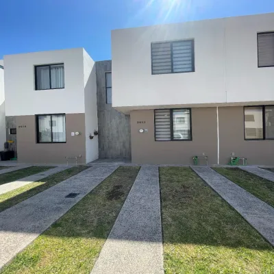 Excelente casa de 3 habitaciones en coto con amenidades a 3 minutos de real del  Casa En Venta,San José del Valle,Av. Adolf B. Horn 2992 2613, Tlajomulco de Zúñiga, Jalisco 45654, 3 Habitaciones,3 Baños,Puerta de Piedra Residencial,Av. Adolf B. Horn ,2,723188