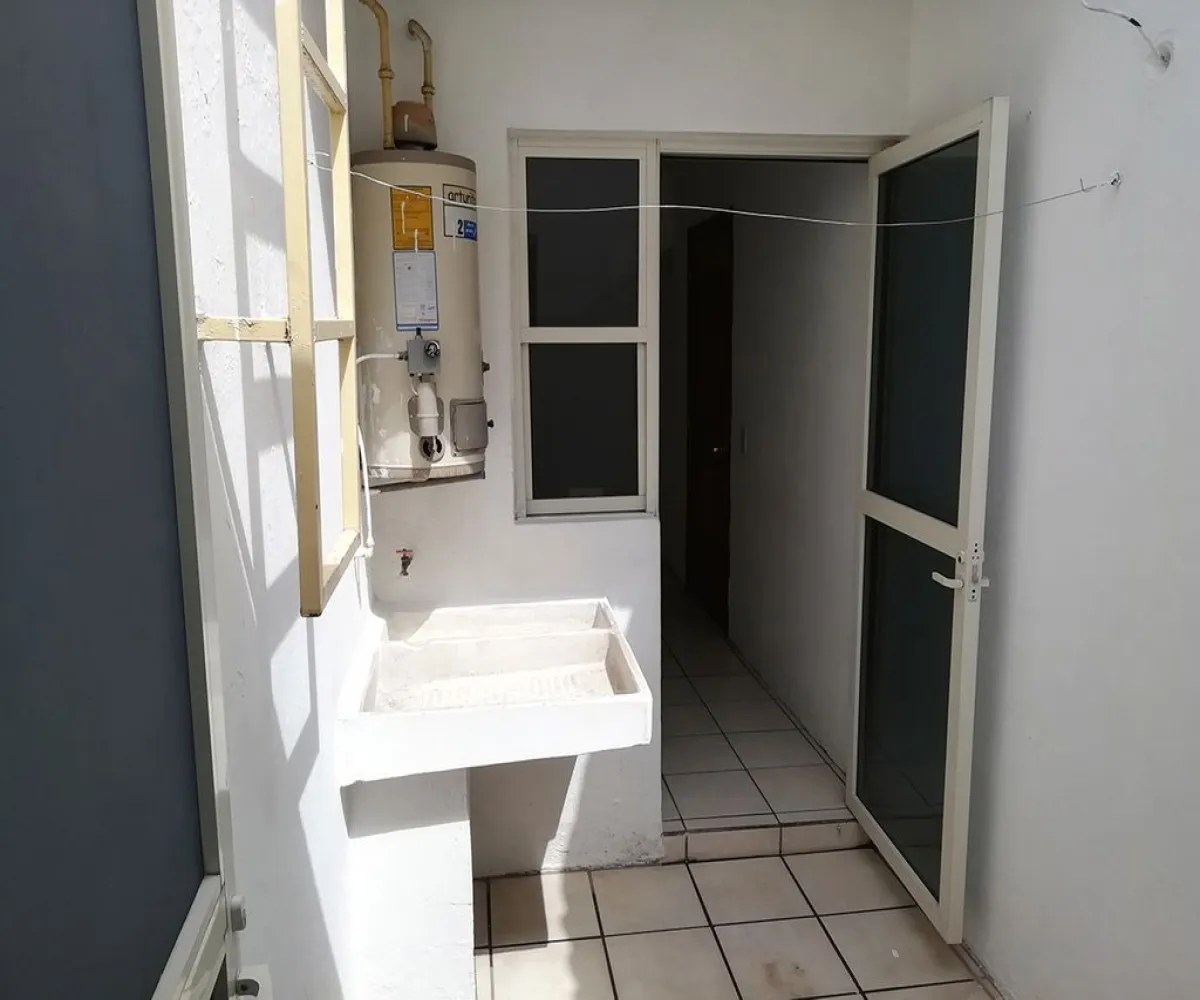 Casa En Venta,Jardín Real,Jardín de Las Victorias Poniente 2 Palacio 59, Zapopan, Jalisco 45136, 3 Habitaciones,2 Baños,Jardín de Las Victorias Poniente ,2,pE74Xtz