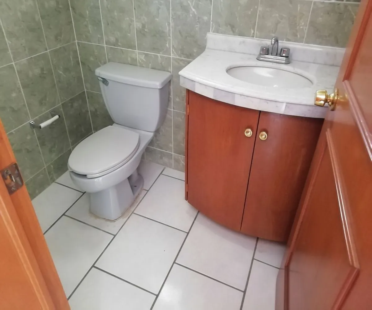 Casa En Venta,Jardín Real,Jardín de Las Victorias Poniente 2 Palacio 59, Zapopan, Jalisco 45136, 3 Habitaciones,2 Baños,Jardín de Las Victorias Poniente ,2,pE74Xtz