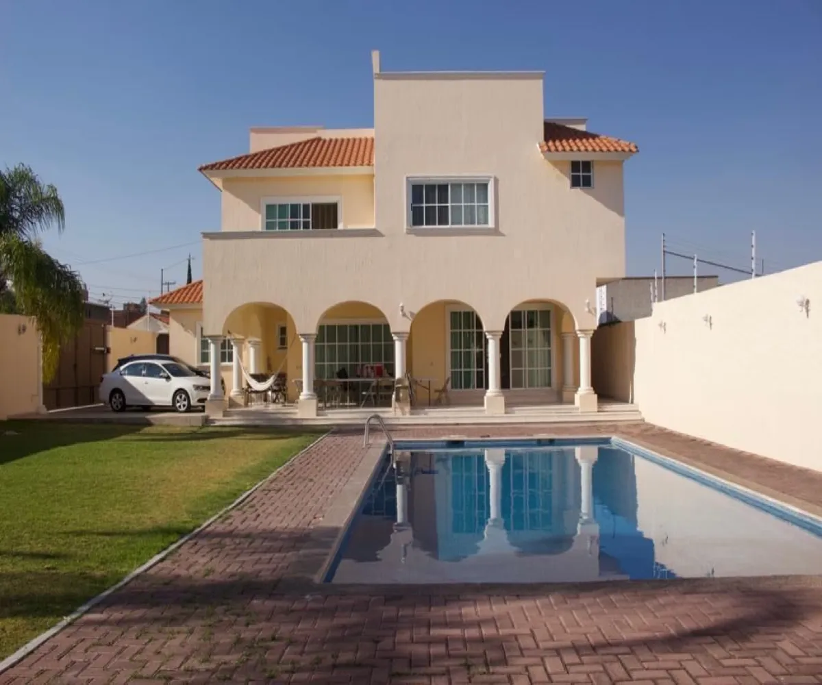 Casa En Venta,Villas De Irapuato,Paseo de la Aurora 527, Irapuato, Guanajuato 36670, 3 Habitaciones,3 Baños,Paseo de la Aurora,2,pn2KQOK