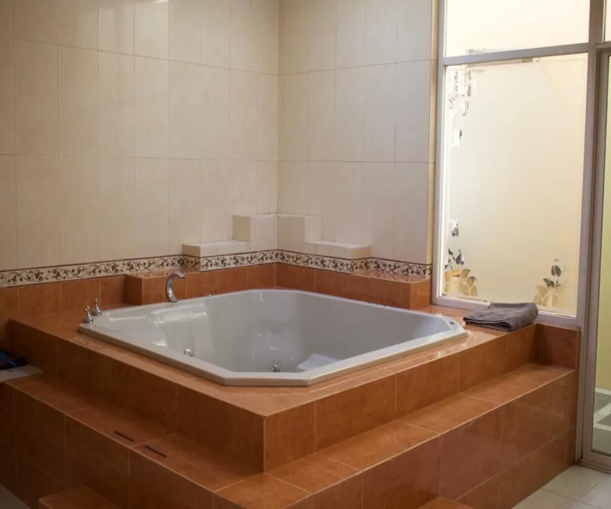 Casa En Venta,Villas De Irapuato,Paseo de la Aurora 527, Irapuato, Guanajuato 36670, 3 Habitaciones,3 Baños,Paseo de la Aurora,2,pn2KQOK