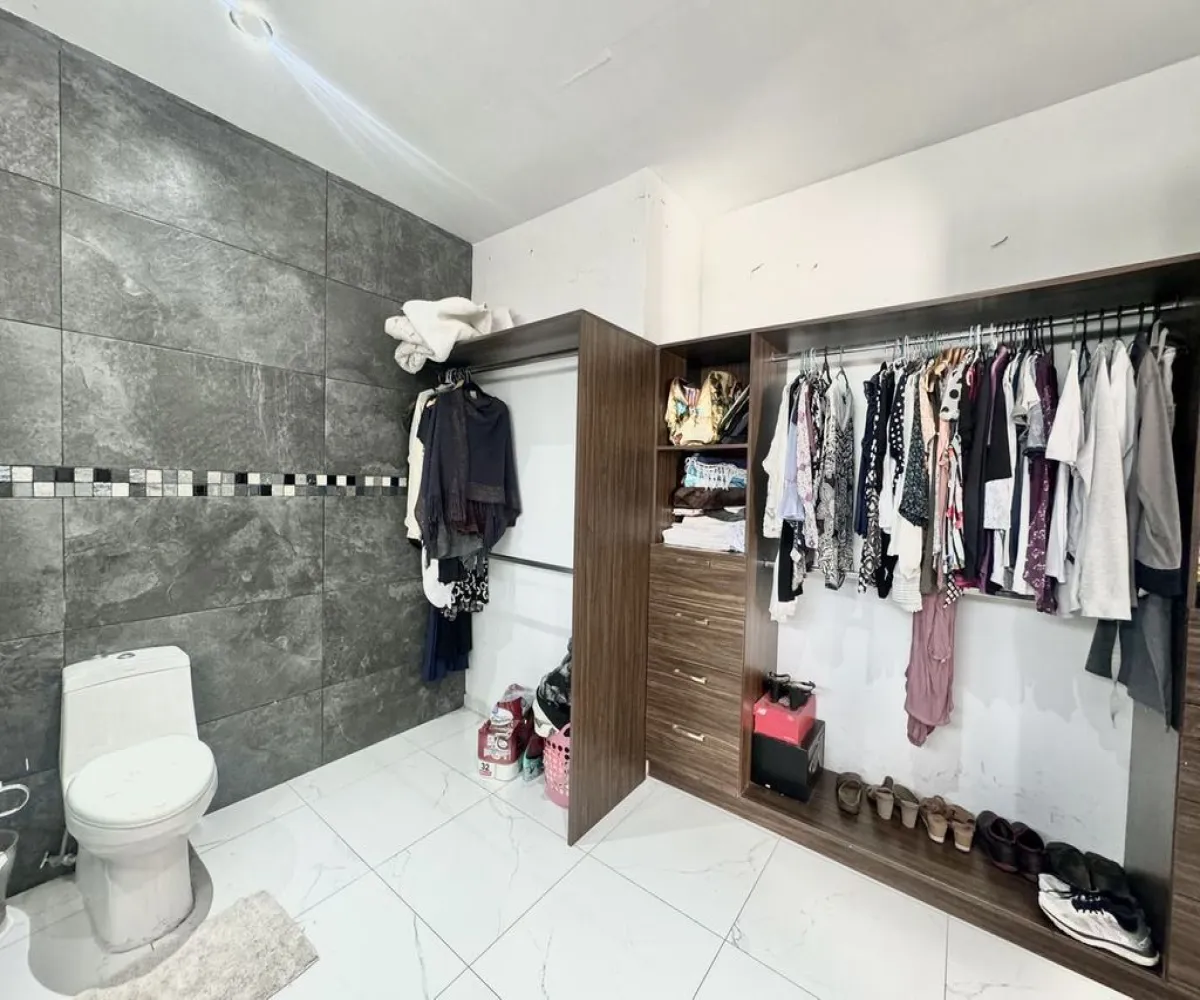 Casa En Venta,Solares Residencial,Paseo del Amanecer 405 3, Zapopan, Jalisco 45134, 5 Habitaciones,4 Baños,Paseo del Amanecer,2,pf8OW5P