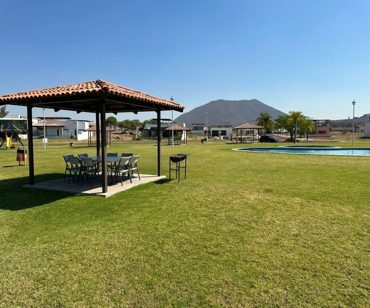 Terreno En Venta,San Pedro Valencia,Camino a Valencia S/N, Acatlán de Juárez, Jalisco 45723,Camino a Valencia ,pkUxTWu
