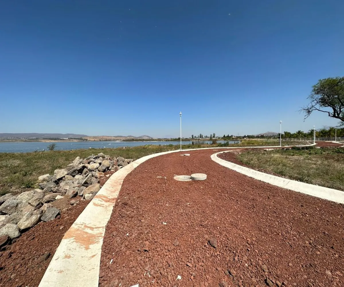 Terreno En Venta,San Pedro Valencia,Camino a Valencia S/N, Acatlán de Juárez, Jalisco 45723,Camino a Valencia ,pkUxTWu