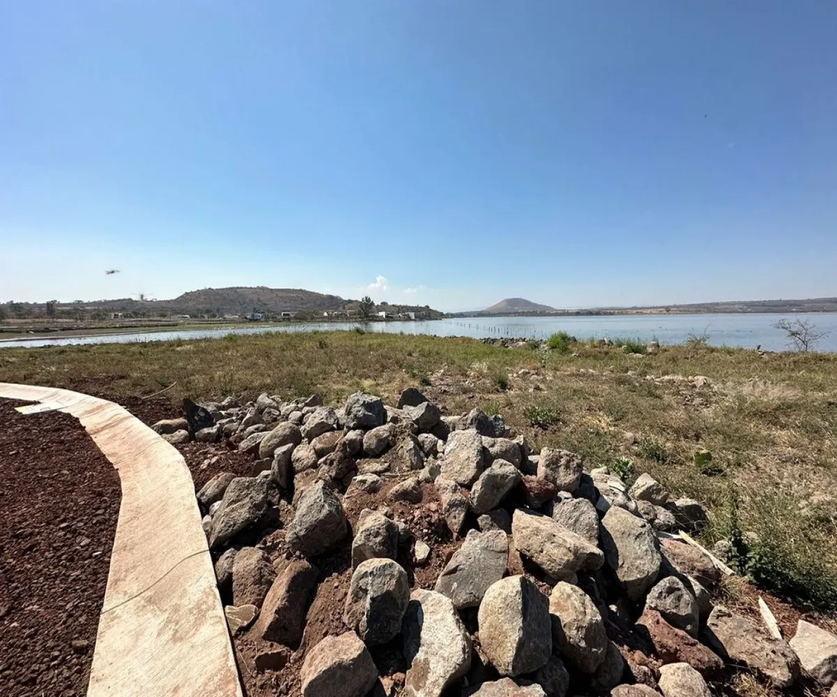 Terreno En Venta,San Pedro Valencia,Camino Real a Valencia S/N, Acatlán de Juárez, Jalisco 45723,Camino Real a Valencia ,pjLP7tX