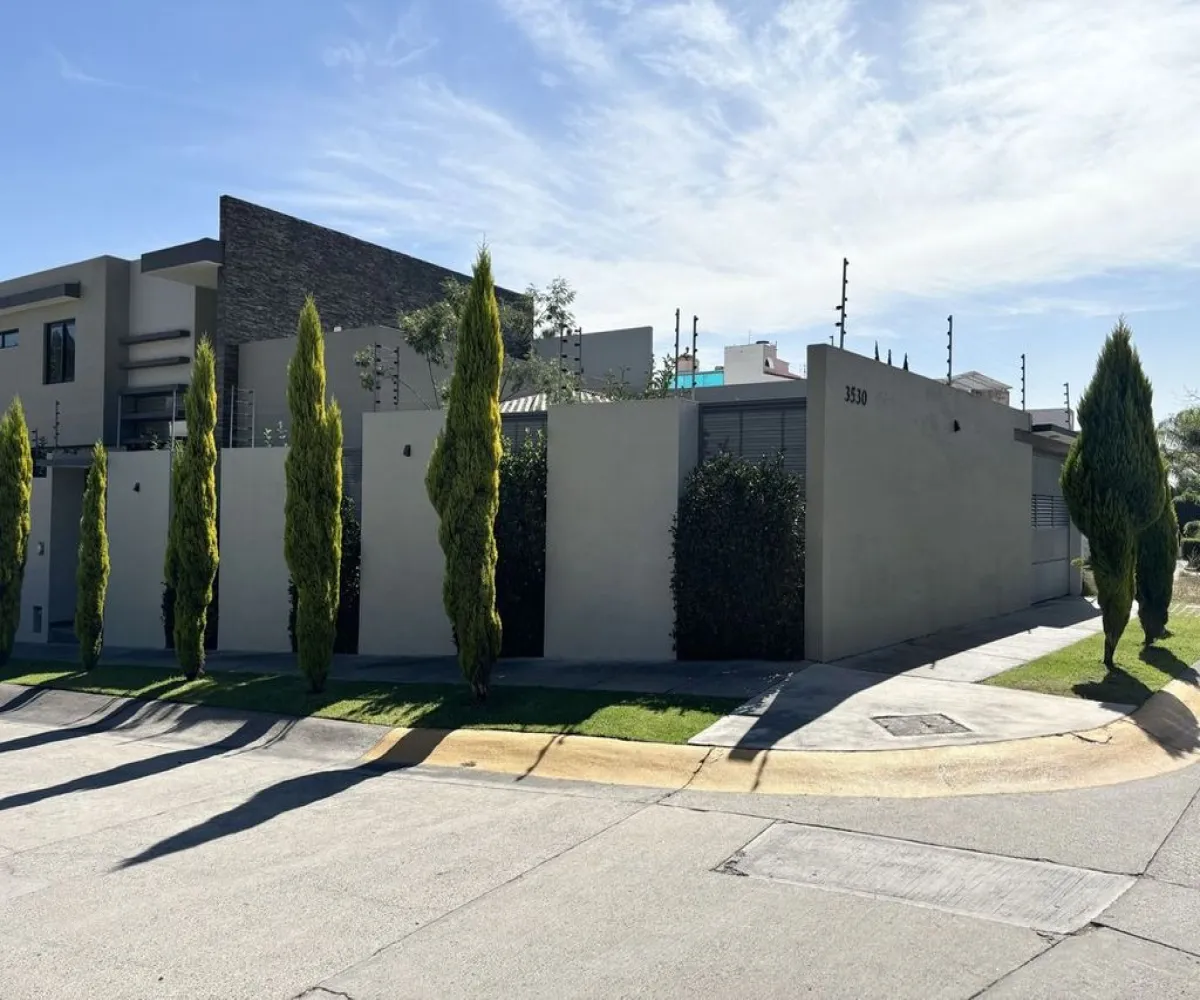 Casa En Venta,Bugambilias,Circuito de las Flores Sur 3554, Zapopan, Jalisco 45237, 3 Habitaciones,3 Baños,Circuito de las Flores Sur,2,p9JK93G