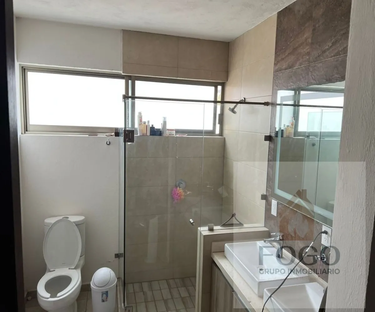 Casa En Venta,EL ORIGEN,Izvora 134, Tlajomulco de Zúñiga, Jalisco 45640, 3 Habitaciones,3 Baños,Izvora,3,pKWi8BZ