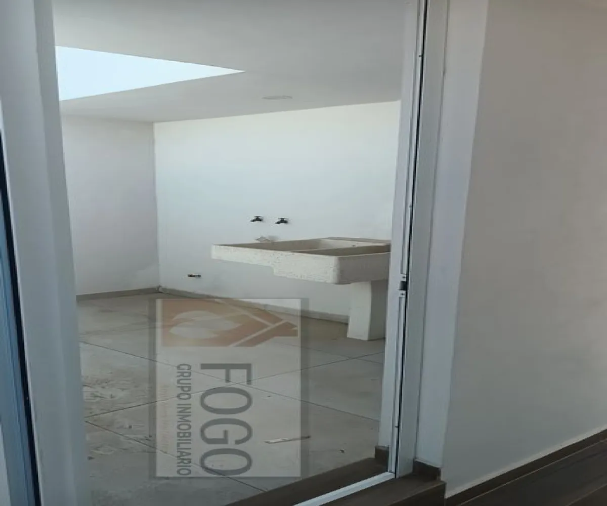 Casa En Venta,COTO GALARZA, CAPITAL NORTE,Avenida Paseo de la Cantera 177, Zapopan, Jalisco 45134, 4 Habitaciones,3 Baños,Avenida Paseo de la Cantera,3,pj9MBmT