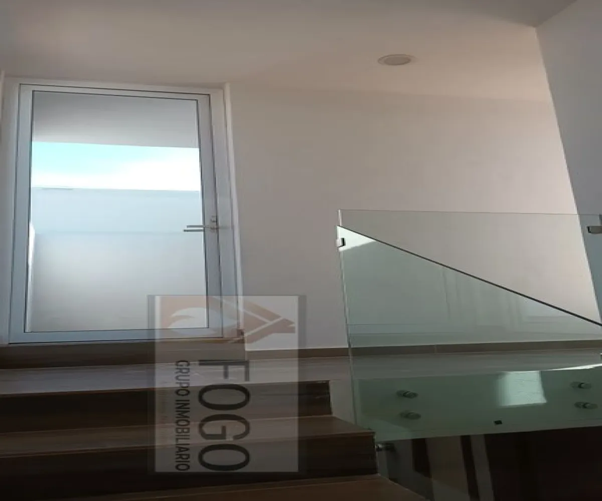 Casa En Venta,COTO GALARZA, CAPITAL NORTE,Avenida Paseo de la Cantera 177, Zapopan, Jalisco 45134, 4 Habitaciones,3 Baños,Avenida Paseo de la Cantera,3,pj9MBmT