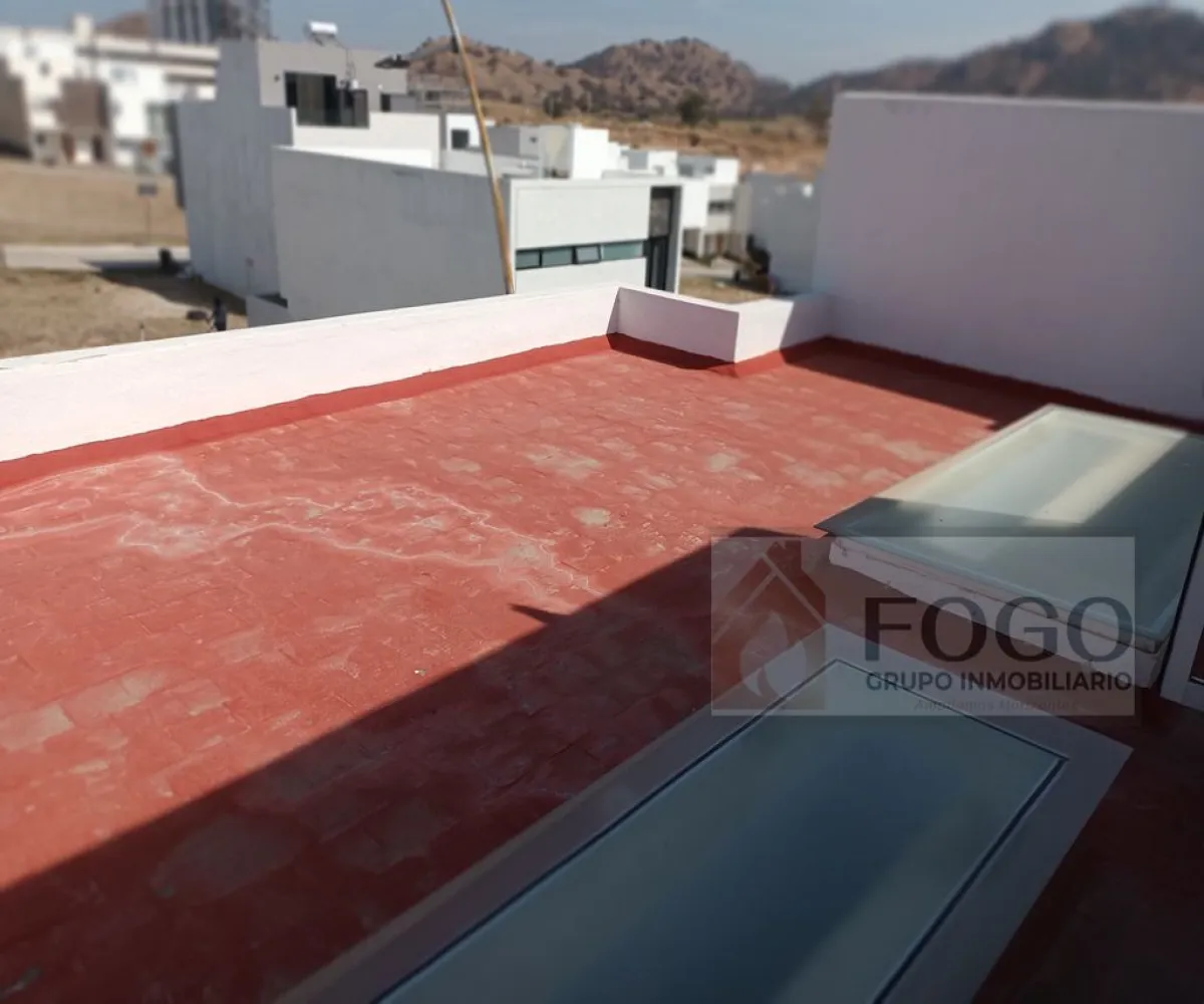 Casa En Venta,COTO GALARZA, CAPITAL NORTE,Avenida Paseo de la Cantera 177, Zapopan, Jalisco 45134, 4 Habitaciones,3 Baños,Avenida Paseo de la Cantera,3,pj9MBmT