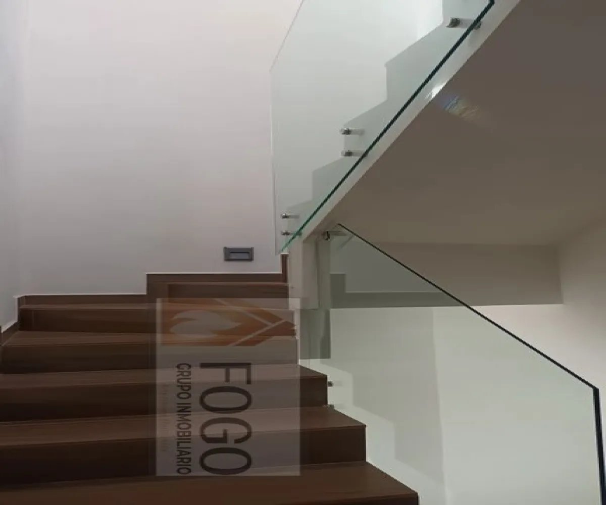 Casa En Venta,COTO GALARZA, CAPITAL NORTE,Avenida Paseo de la Cantera 177, Zapopan, Jalisco 45134, 4 Habitaciones,3 Baños,Avenida Paseo de la Cantera,3,pj9MBmT