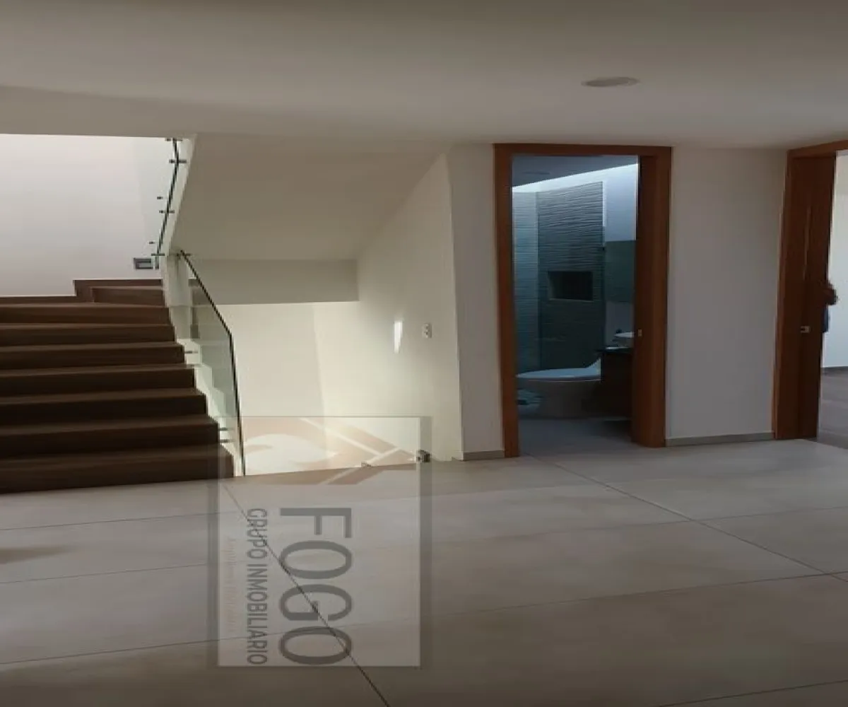 Casa En Venta,COTO GALARZA, CAPITAL NORTE,Avenida Paseo de la Cantera 177, Zapopan, Jalisco 45134, 4 Habitaciones,3 Baños,Avenida Paseo de la Cantera,3,pj9MBmT
