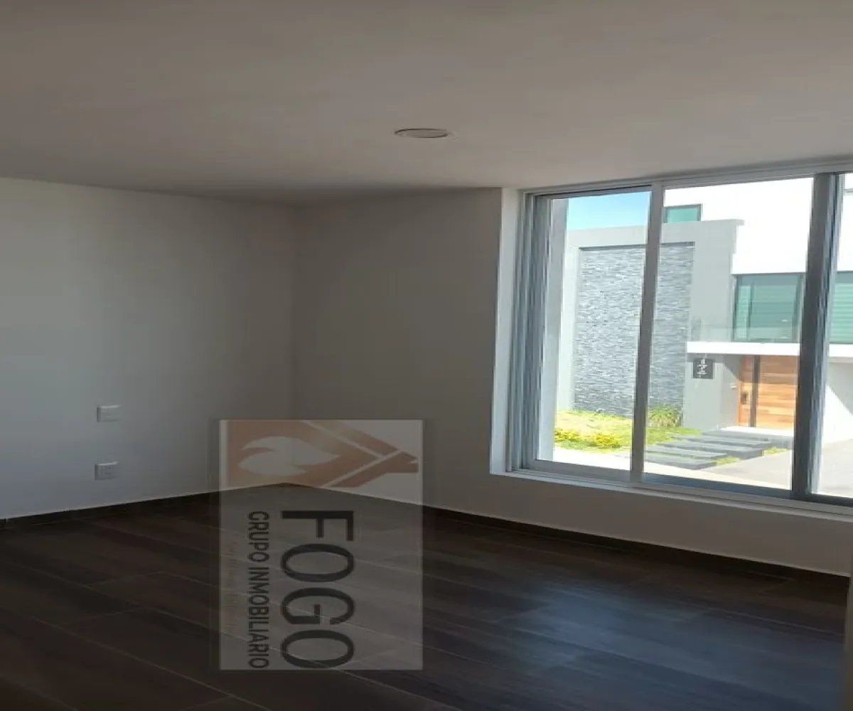 Casa En Venta,COTO GALARZA, CAPITAL NORTE,Avenida Paseo de la Cantera 177, Zapopan, Jalisco 45134, 4 Habitaciones,3 Baños,Avenida Paseo de la Cantera,3,pj9MBmT