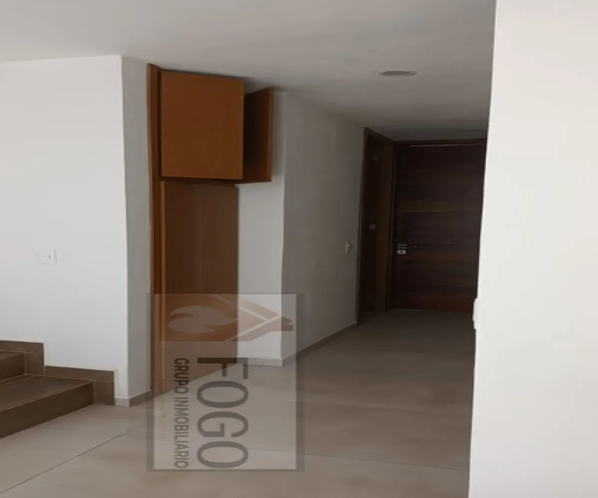 Casa En Venta,COTO GALARZA, CAPITAL NORTE,Avenida Paseo de la Cantera 177, Zapopan, Jalisco 45134, 4 Habitaciones,3 Baños,Avenida Paseo de la Cantera,3,pj9MBmT