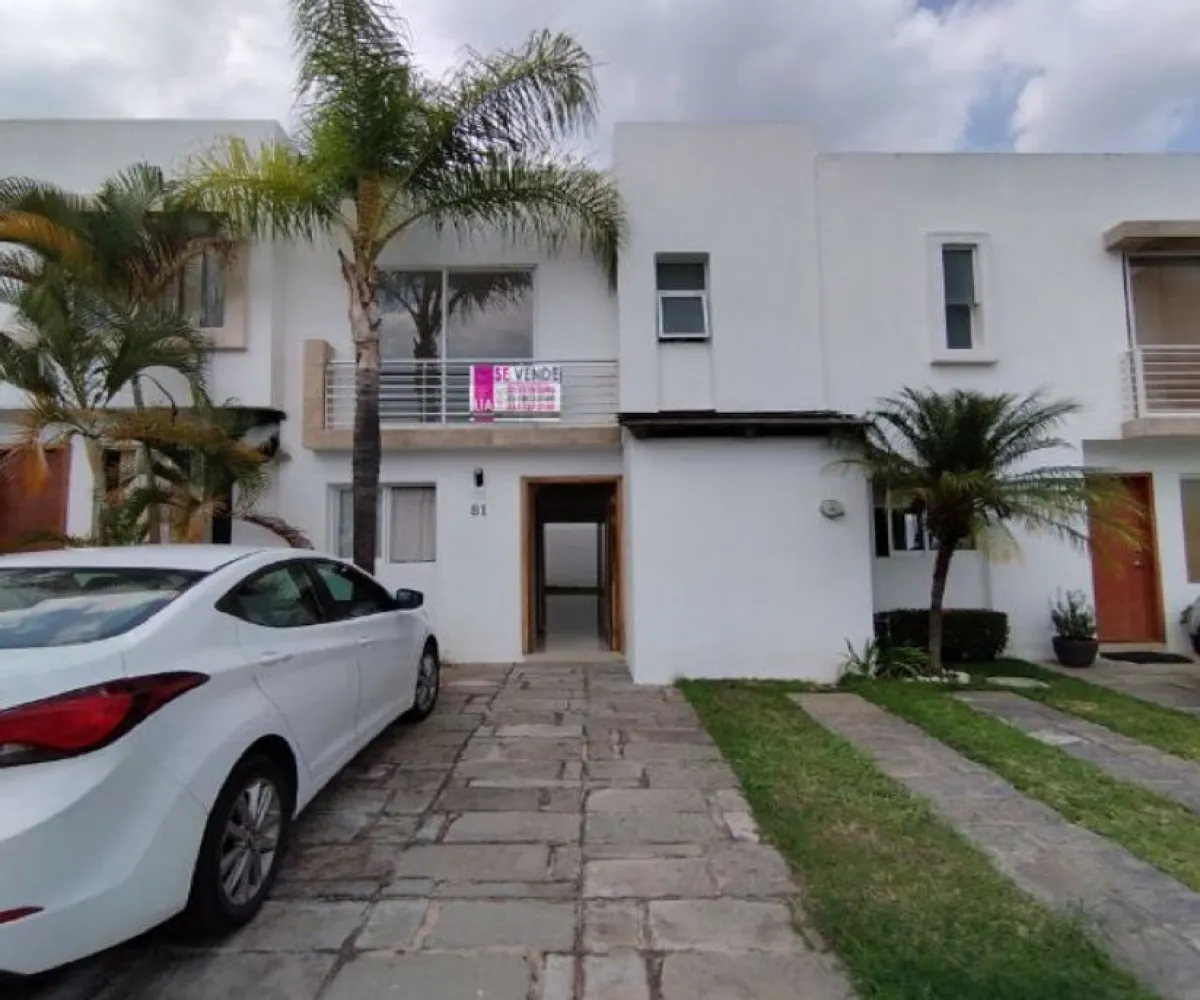 Casa En Venta,Bosque Real,Boulevard la Loma 1000 81, Tlajomulco de Zúñiga, Jalisco 46640, 3 Habitaciones,2 Baños,Boulevard la Loma,1,pgKXLeo