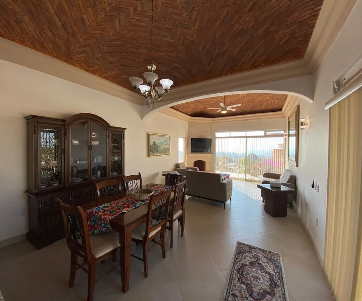 Casa En Venta,Ajijic,San Juan de las Colinas 5, Chapala, Jalisco 45920, 4 Habitaciones,4 Baños,San Juan de las Colinas,2,pz7YitB