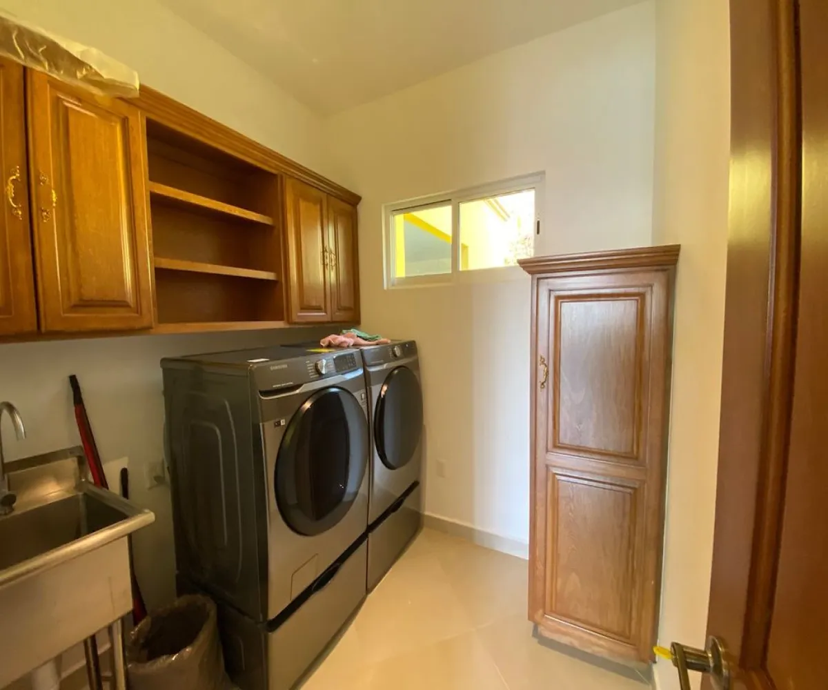 Casa En Venta,Ajijic,San Juan de las Colinas 5, Chapala, Jalisco 45920, 4 Habitaciones,4 Baños,San Juan de las Colinas,2,pz7YitB