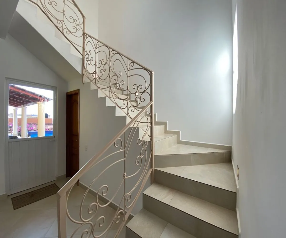 Casa En Venta,Ajijic,San Juan de las Colinas 5, Chapala, Jalisco 45920, 4 Habitaciones,4 Baños,San Juan de las Colinas,2,pz7YitB