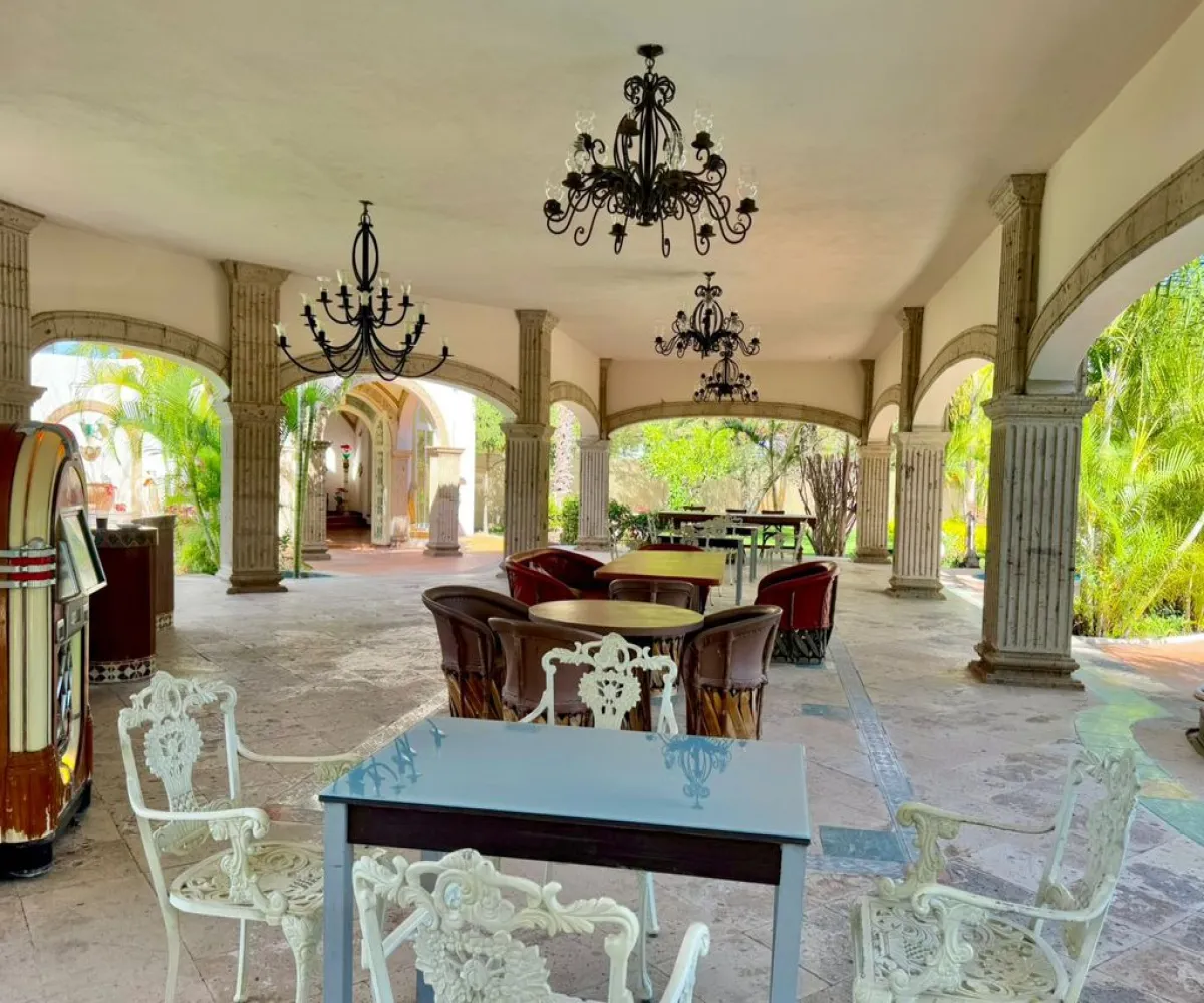 Casa En Venta,FRACCIONAMIENTO BUENAVISTA,AVENIDA BUENA VISTA 9, Tlajomulco de Zúñiga, Jalisco 45640, 5 Habitaciones,6 Baños,AVENIDA BUENA VISTA ,1,pePgSLL