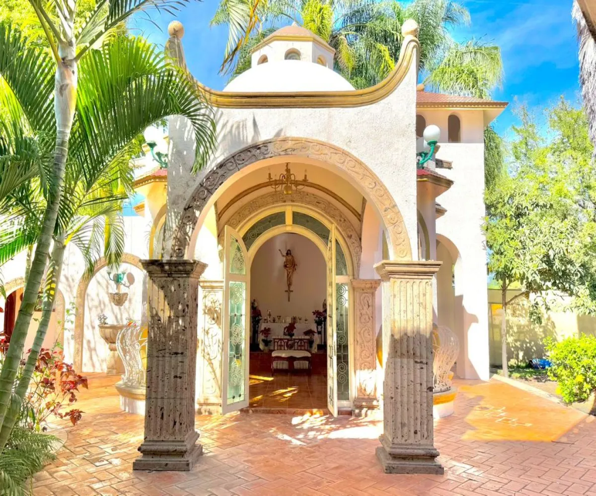 Casa En Venta,FRACCIONAMIENTO BUENAVISTA,AVENIDA BUENA VISTA 9, Tlajomulco de Zúñiga, Jalisco 45640, 5 Habitaciones,6 Baños,AVENIDA BUENA VISTA ,1,pePgSLL