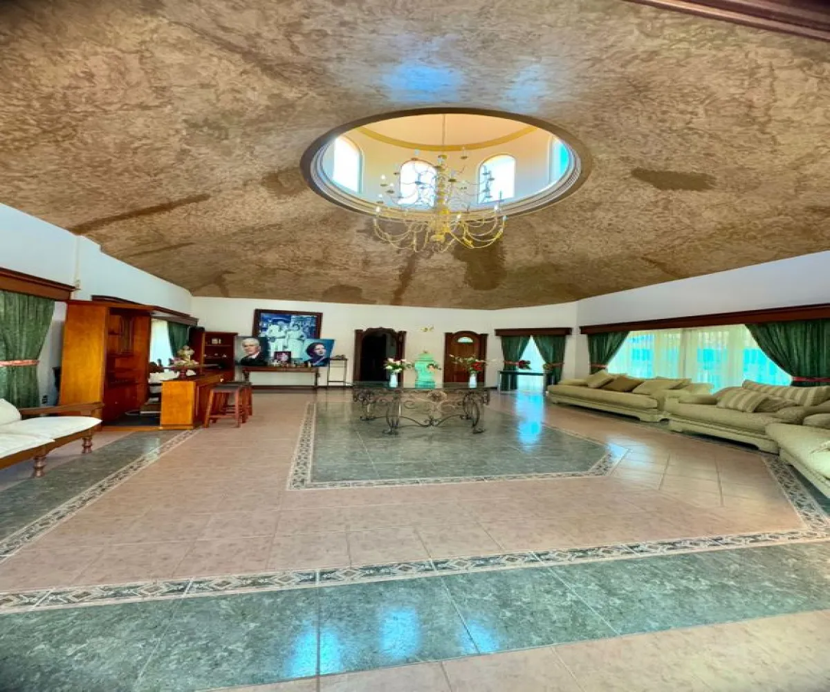 Casa En Venta,FRACCIONAMIENTO BUENAVISTA,AVENIDA BUENA VISTA 9, Tlajomulco de Zúñiga, Jalisco 45640, 5 Habitaciones,6 Baños,AVENIDA BUENA VISTA ,1,pePgSLL