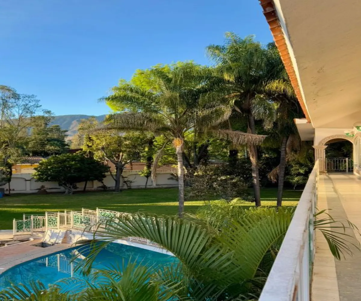 Casa En Venta,FRACCIONAMIENTO BUENAVISTA,AVENIDA BUENA VISTA 9, Tlajomulco de Zúñiga, Jalisco 45640, 5 Habitaciones,6 Baños,AVENIDA BUENA VISTA ,1,pePgSLL