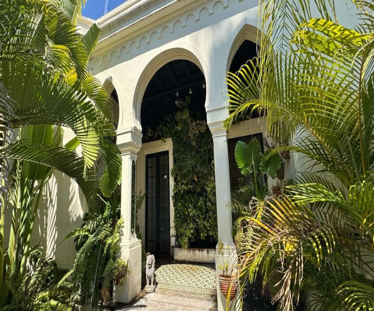 Casa En Venta,Zona Centro,Calle Justo Sierra 1814, Guadalajara, Jalisco 44100, 6 Habitaciones,3 Baños,Calle Justo Sierra,1,pIsucvr