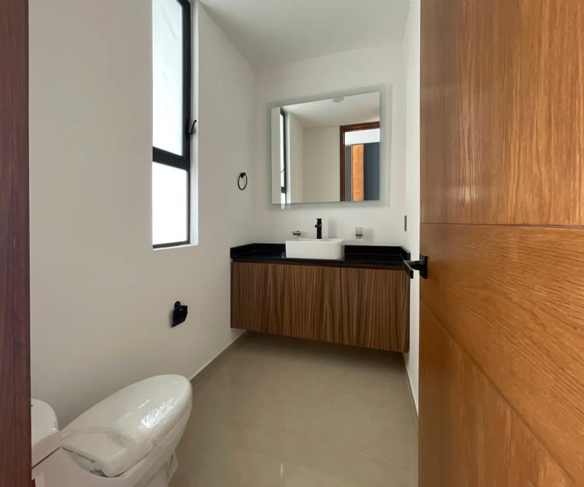 Casa En Venta,Valle Imperial,palmira 1235, Zapopan, Jalisco 45134, 3 Habitaciones,2 Baños,palmira,3,pKY1NjZ