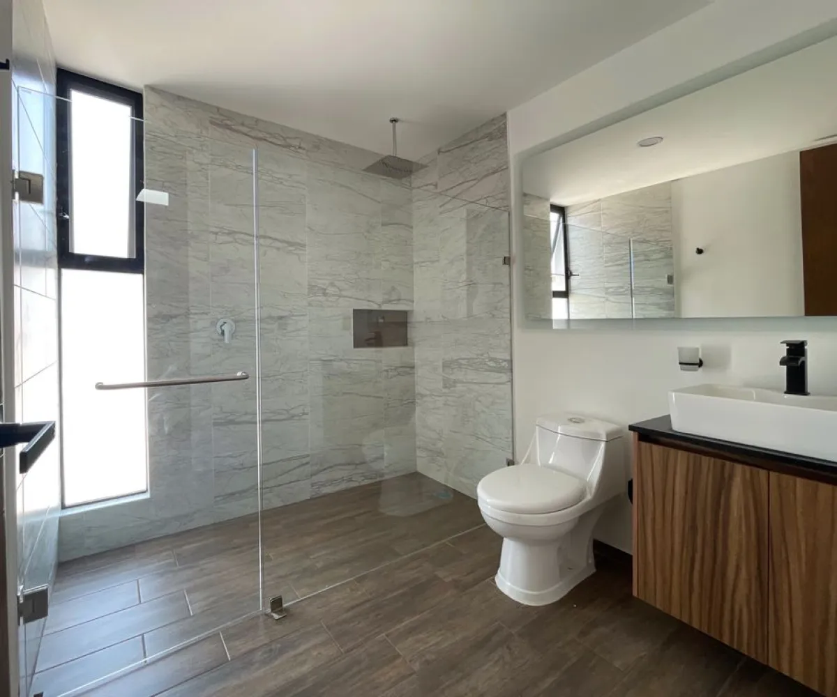 Casa En Venta,Valle Imperial,palmira 1235, Zapopan, Jalisco 45134, 3 Habitaciones,2 Baños,palmira,3,pKY1NjZ