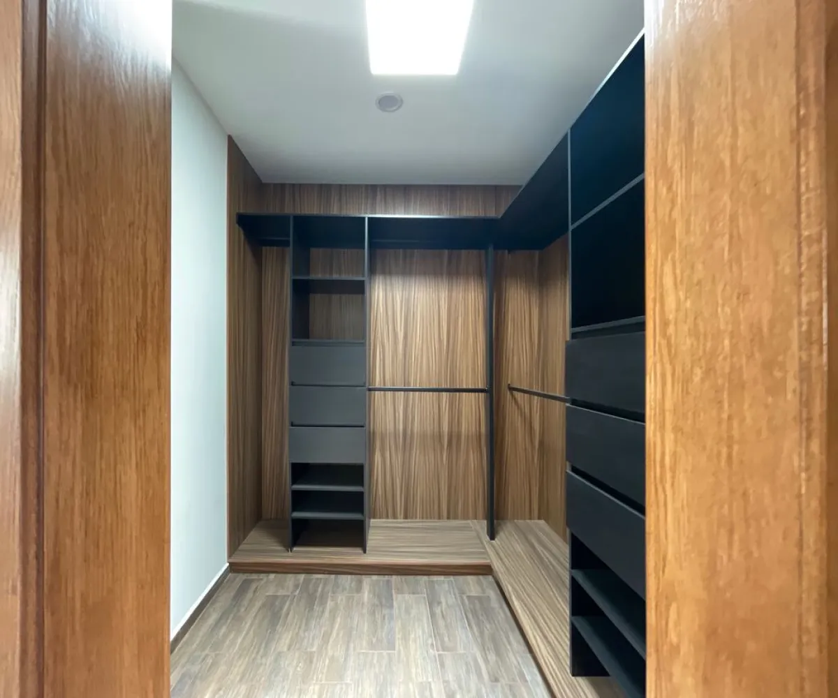 Casa En Venta,Valle Imperial,palmira 1235, Zapopan, Jalisco 45134, 3 Habitaciones,2 Baños,palmira,3,pKY1NjZ