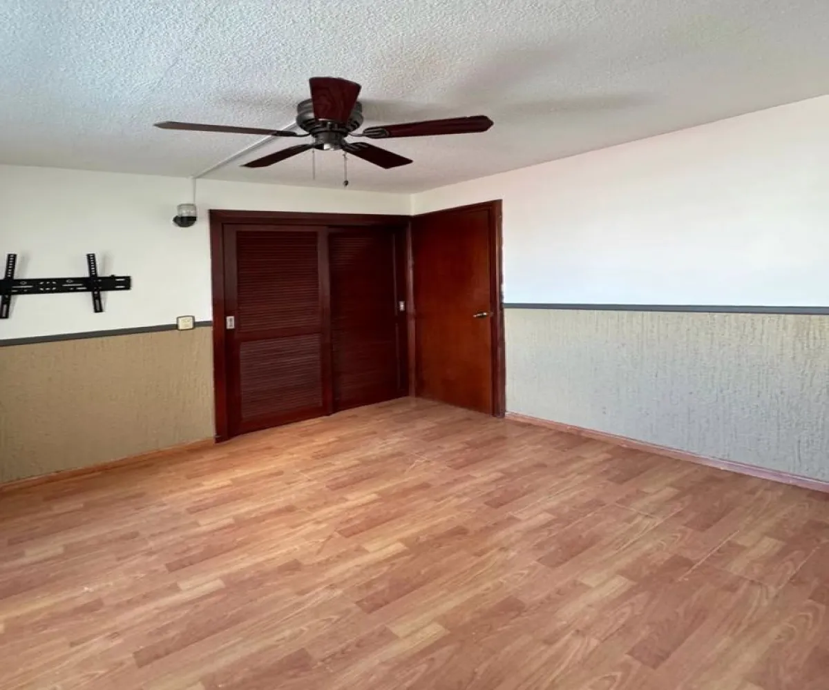 Casa En Venta,Jardines de La Paz,Emiliano Zapata 530, San Pedro Tlaquepaque, Jalisco 45519, 3 Habitaciones,2 Baños,Emiliano Zapata,2,pOQZ6aX